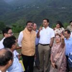 मुख्य सचिव द्वारा टिहरी झील क्षेत्र का भ्रमण एवं पर्यटन विकास परियोजना का निरीक्षण