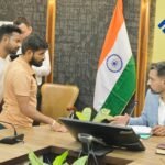 समाधान दिवस पर डीएम ने सुनी 171 फरियादियों की समस्याएं, अधिकांश मामलों का ऑन द स्पॉट निस्तारण